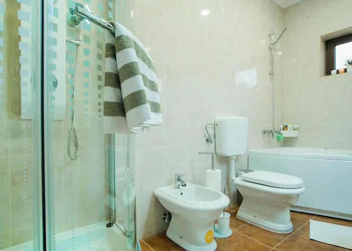 Gemuetliches Studio-apartment Fuer 2 Personen In M By Interhome Daire
