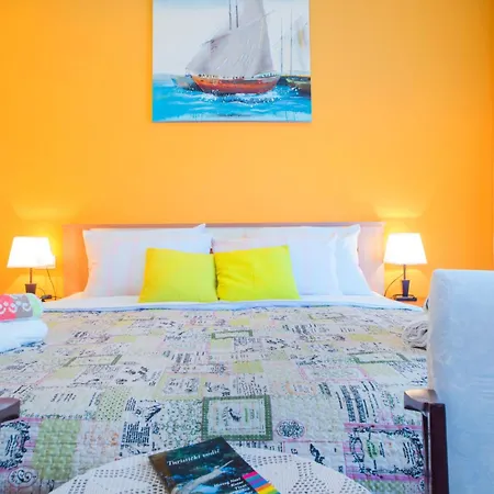 Gemuetliches Studio-apartment Fuer 2 Personen In M By Interhome Apartmán
