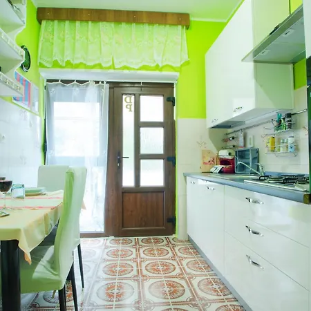 Gemuetliches Studio-apartment Fuer 2 Personen In M By Interhome *