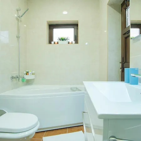Gemuetliches Studio-apartment Fuer 2 Personen In M By Interhome شقة *