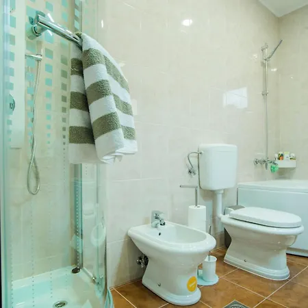 Gemuetliches Studio-apartment Fuer 2 Personen In M By Interhome شقة